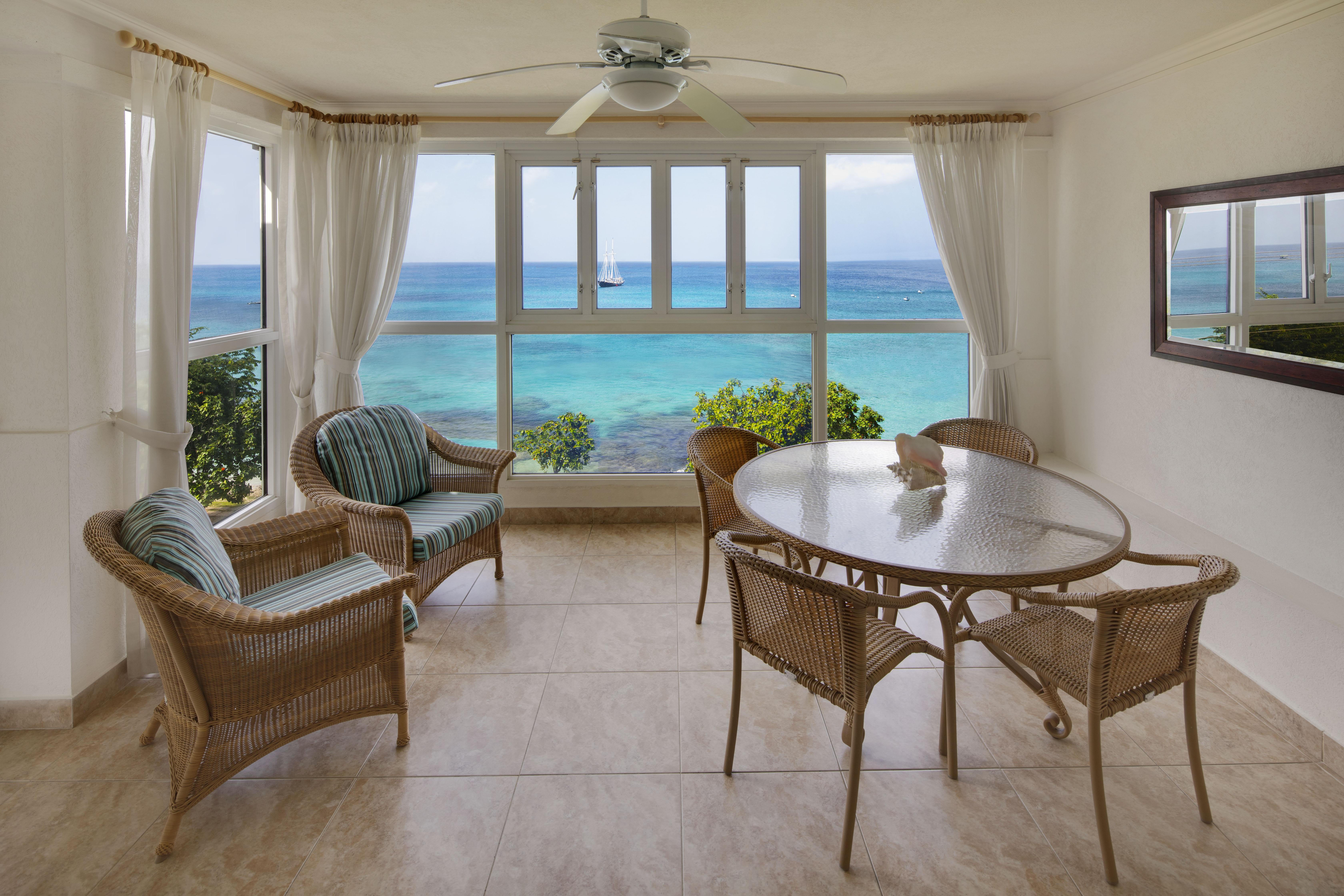 View 4* Saint James